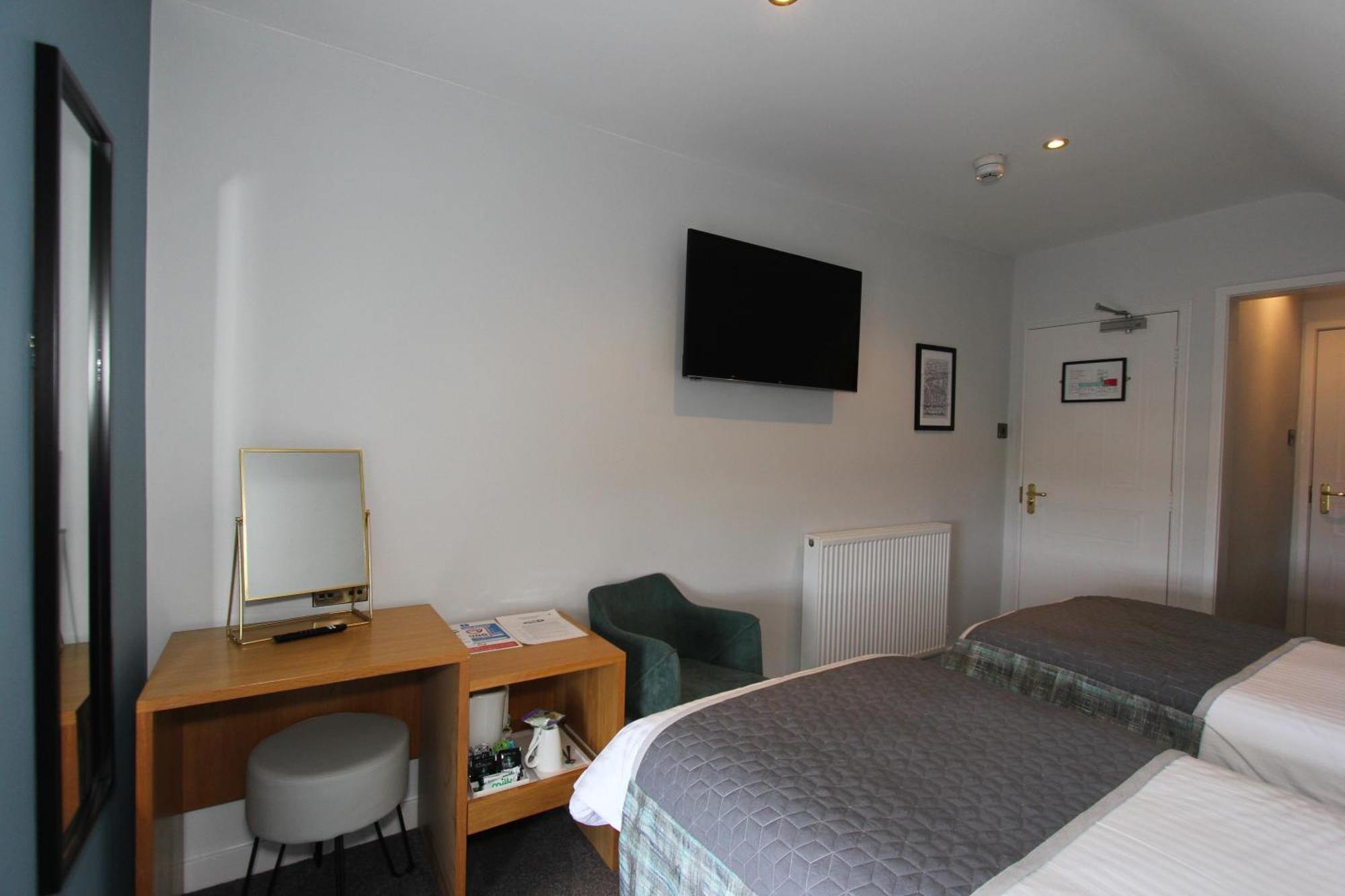 Gwesty Nanhoron Arms Hotel Nefyn Exterior photo