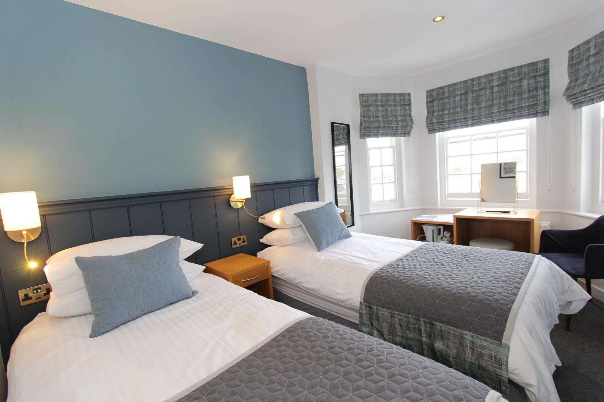 Gwesty Nanhoron Arms Hotel Nefyn Exterior photo