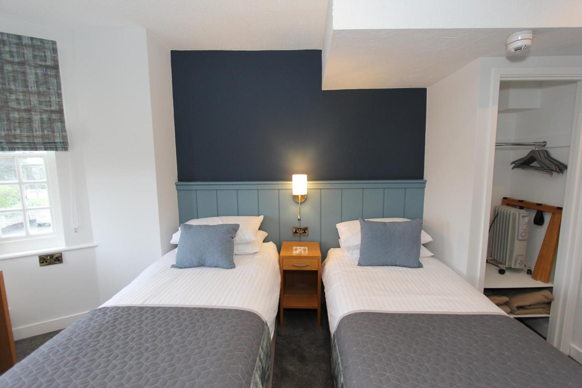 Gwesty Nanhoron Arms Hotel Nefyn Exterior photo