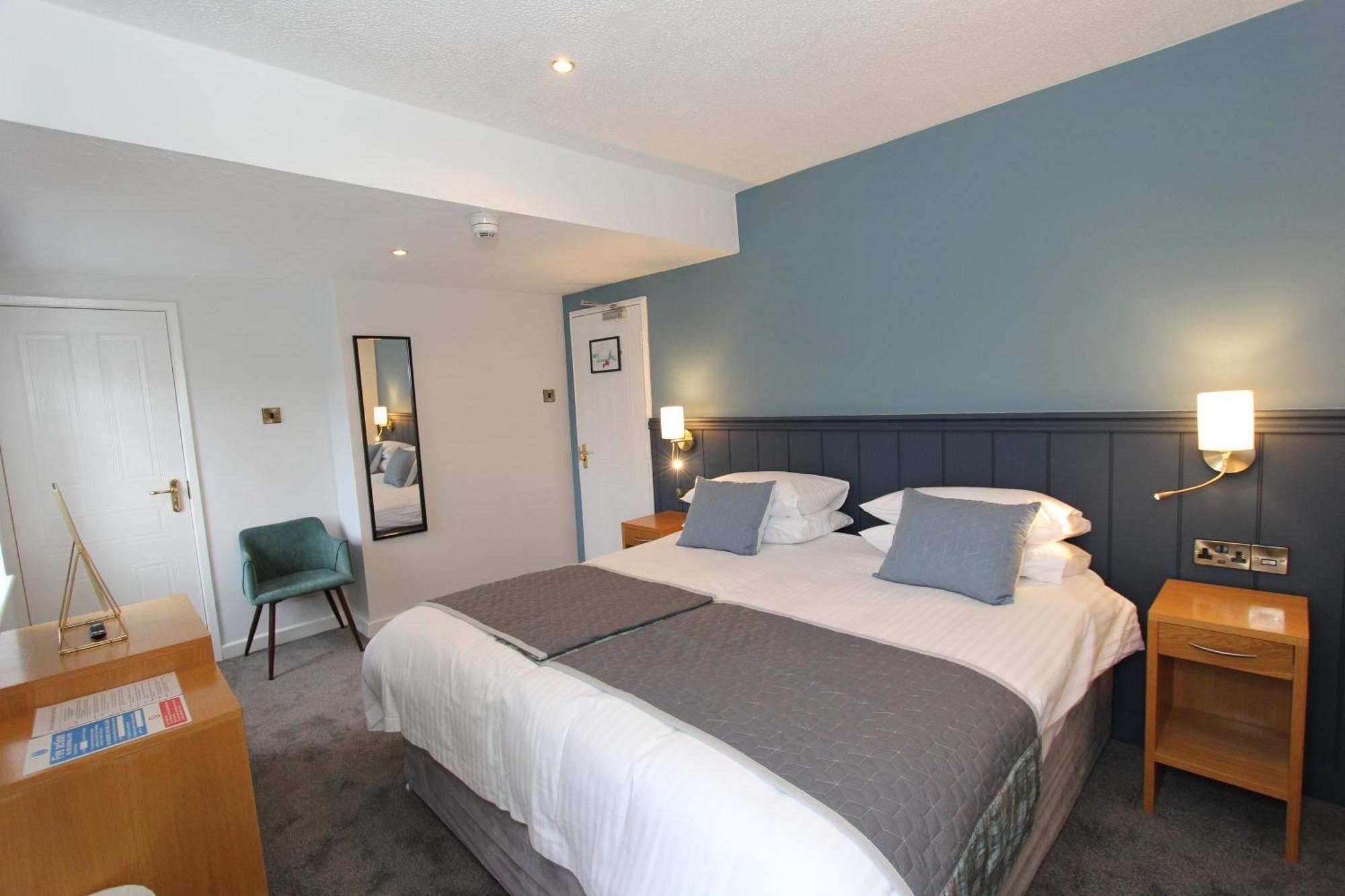 Gwesty Nanhoron Arms Hotel Nefyn Exterior photo